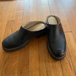 Women’s Black Leather Mules